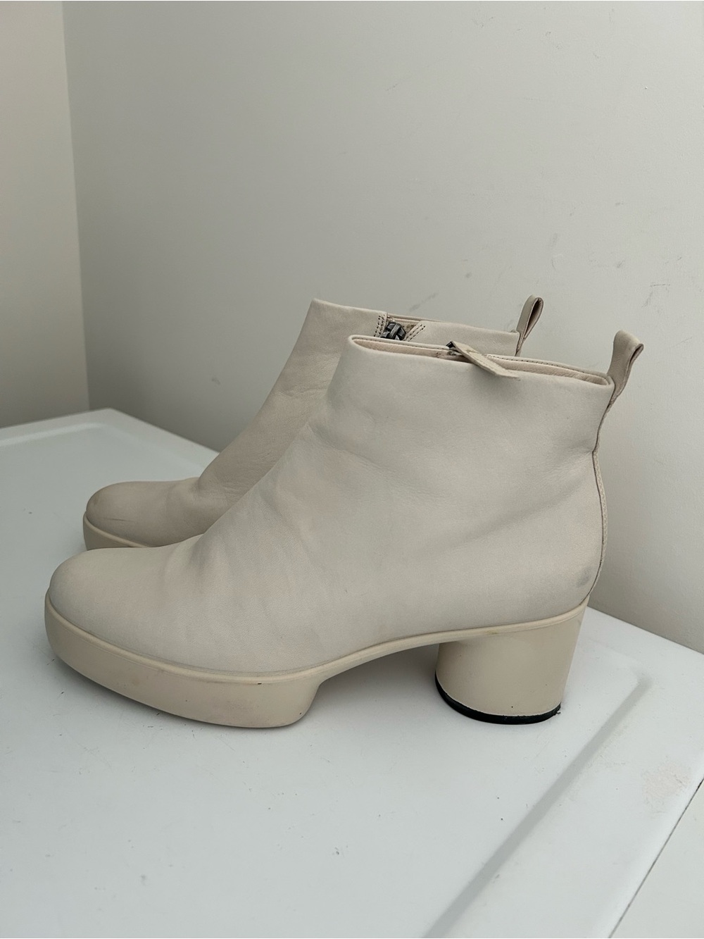 Ecco Shape Sculpted Motion 35 Ankle Boots Cream Size 9 - 9.5 US 40 EU